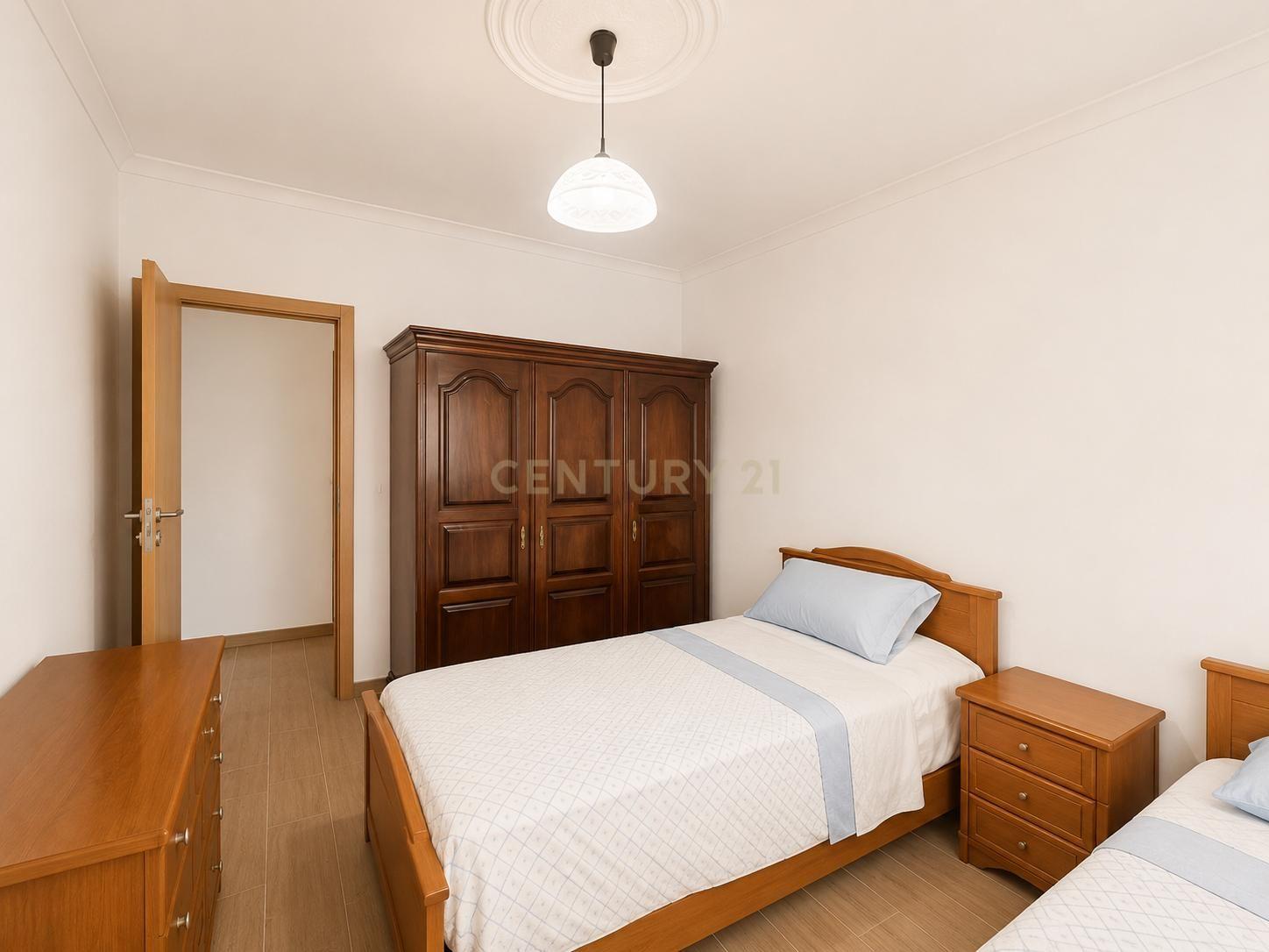 Fotografia 12 de Apartamento T1 + 1 com Logradouro no Feijó