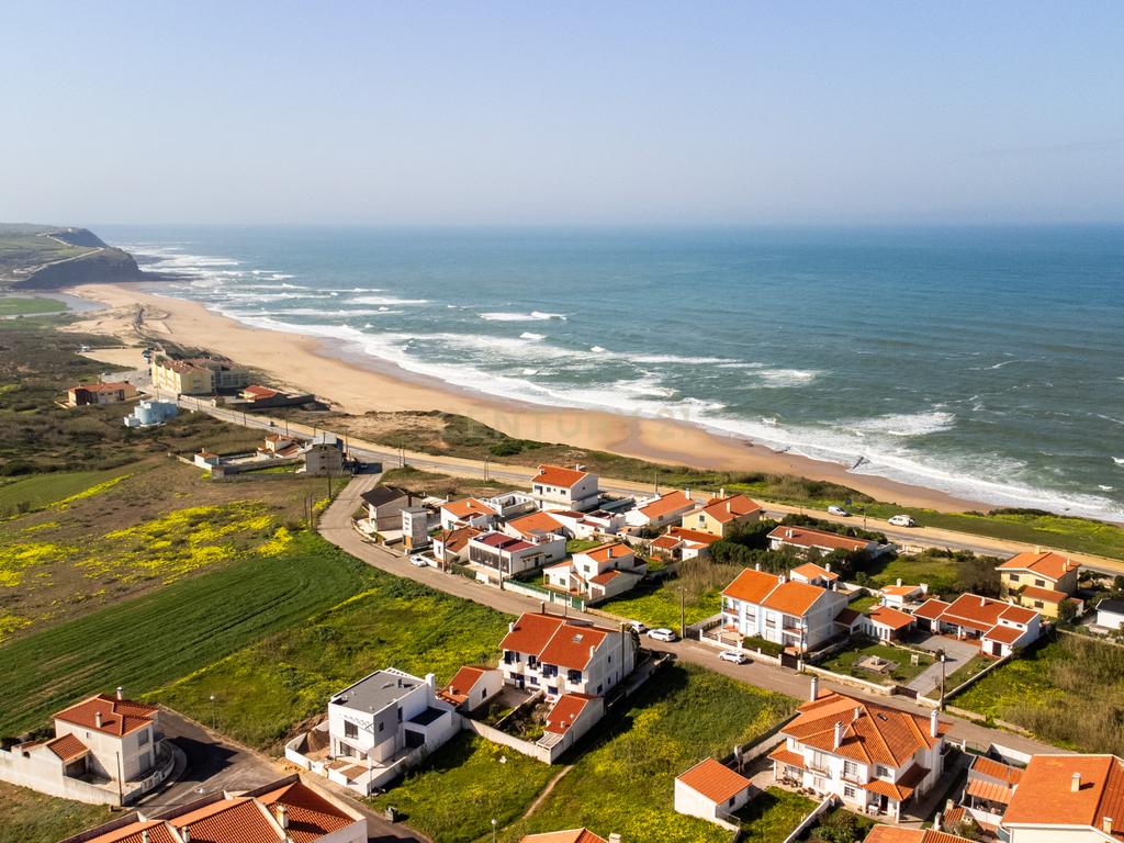 Moradia geminada em Torres Vedras - 4 Quartos e 3 Casas de Banho - Image 62