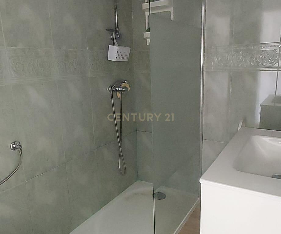 Apartamento T2 Renovado com cozinha equipada -  Odivelas  - Image 16