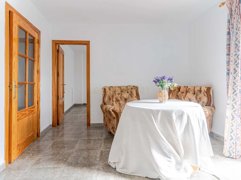 EXCLUSIVA CASA TRADICIONAL CON VISTAS ÚNICAS EN MONTEFRÍO - Image 24
