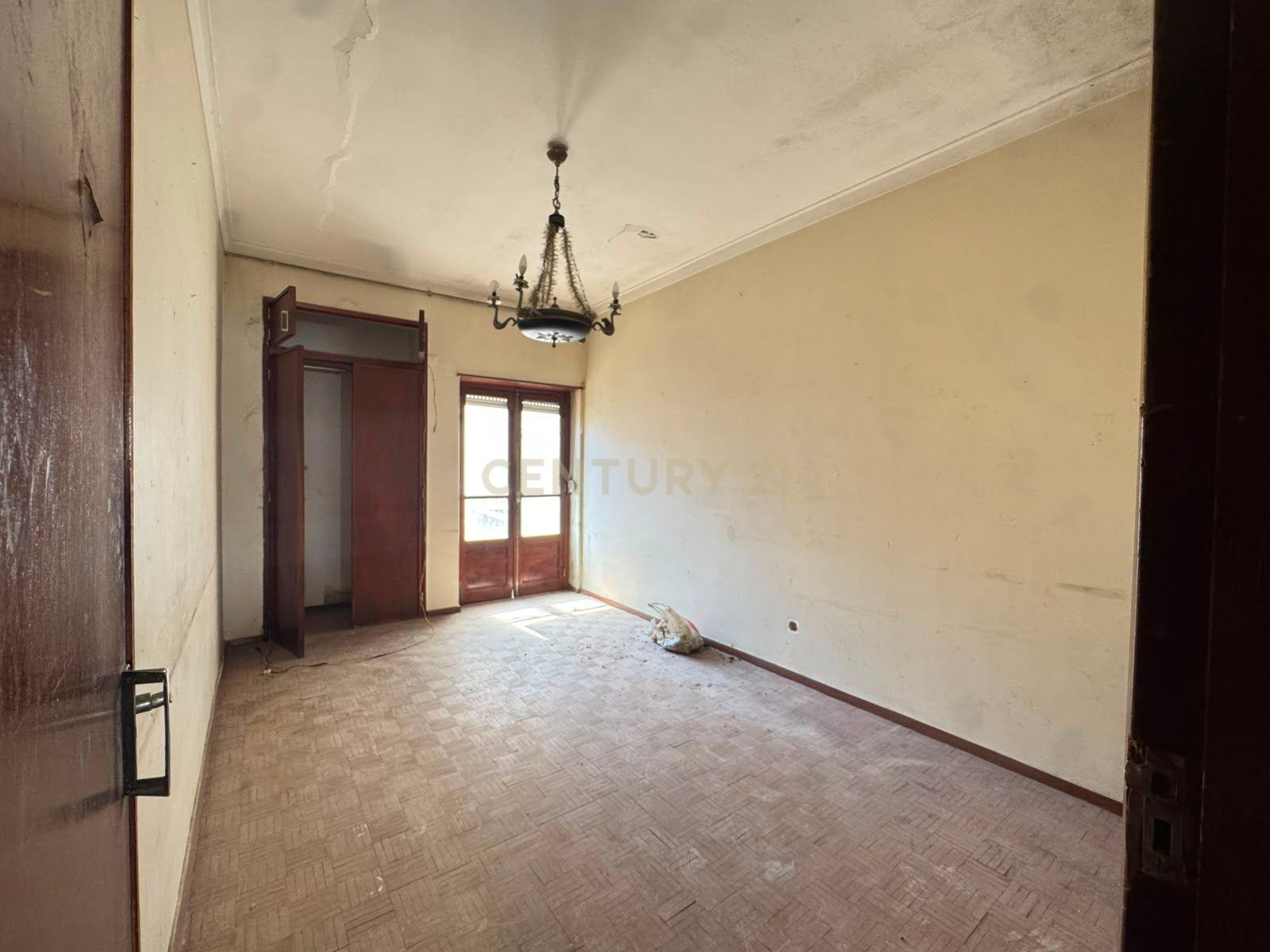 Fotografia 8 de T3 Barreiro Oportunidade de Investimento para Remodelação