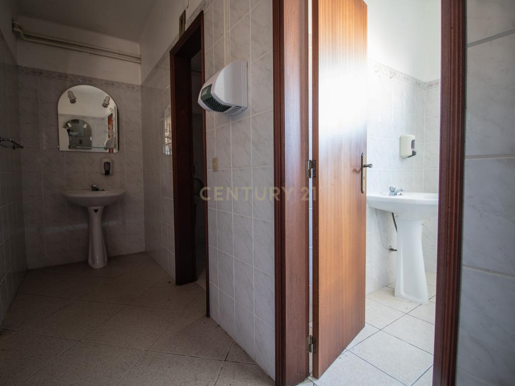 Estabelecimento Comercial - Antigo Restaurante - Lavos, Figueira da Foz - Image 41