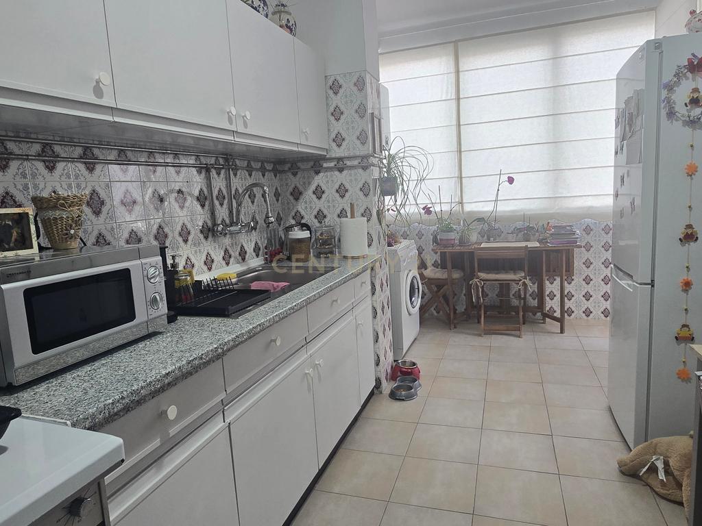 Apartamento T3 em Viana do Castelo com Varanda e Boa Localização - Image 5