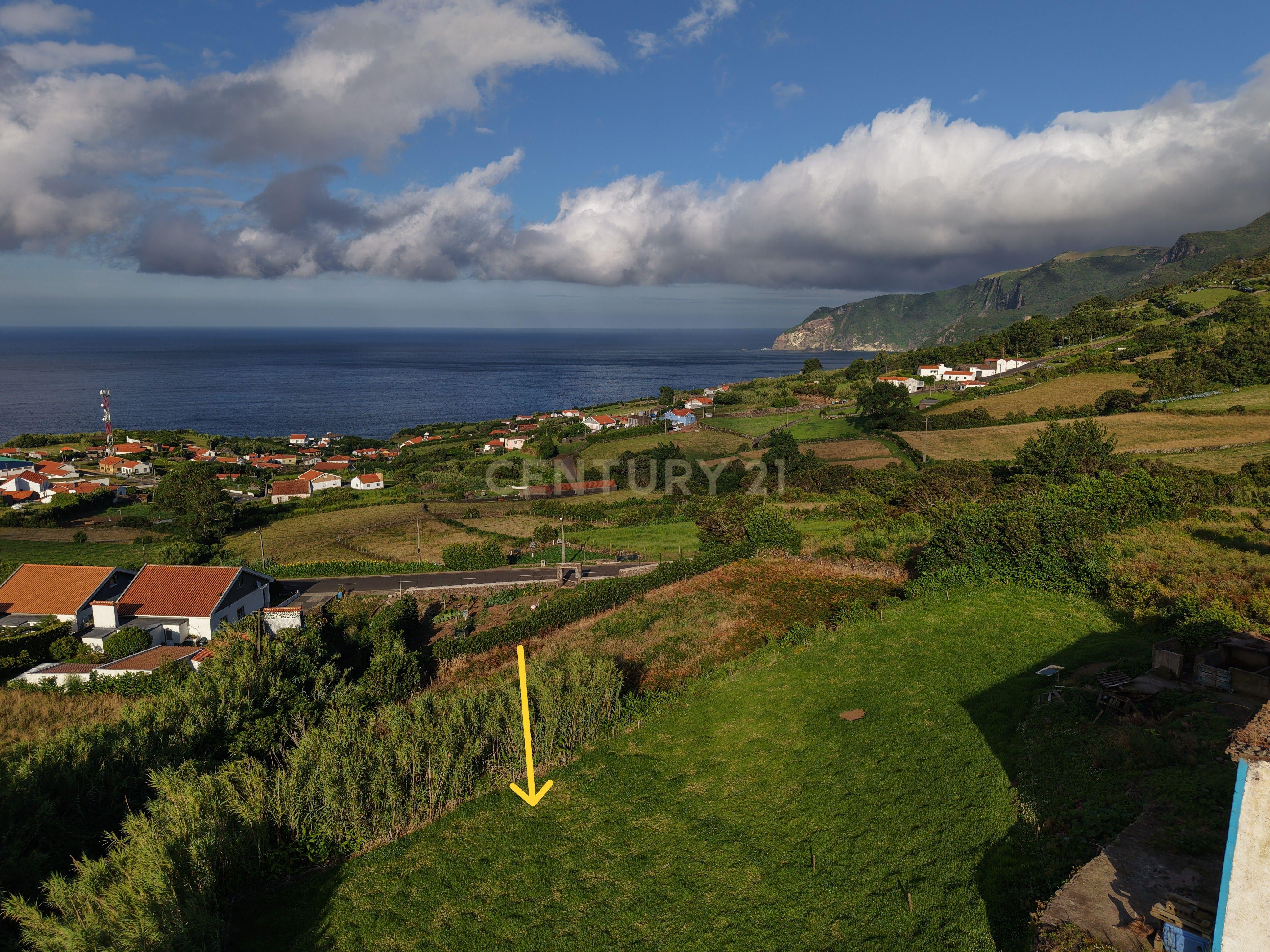 Fotografia 5 de Ruína com Vista Mar em Ponta Delgada – Ilha das Flores