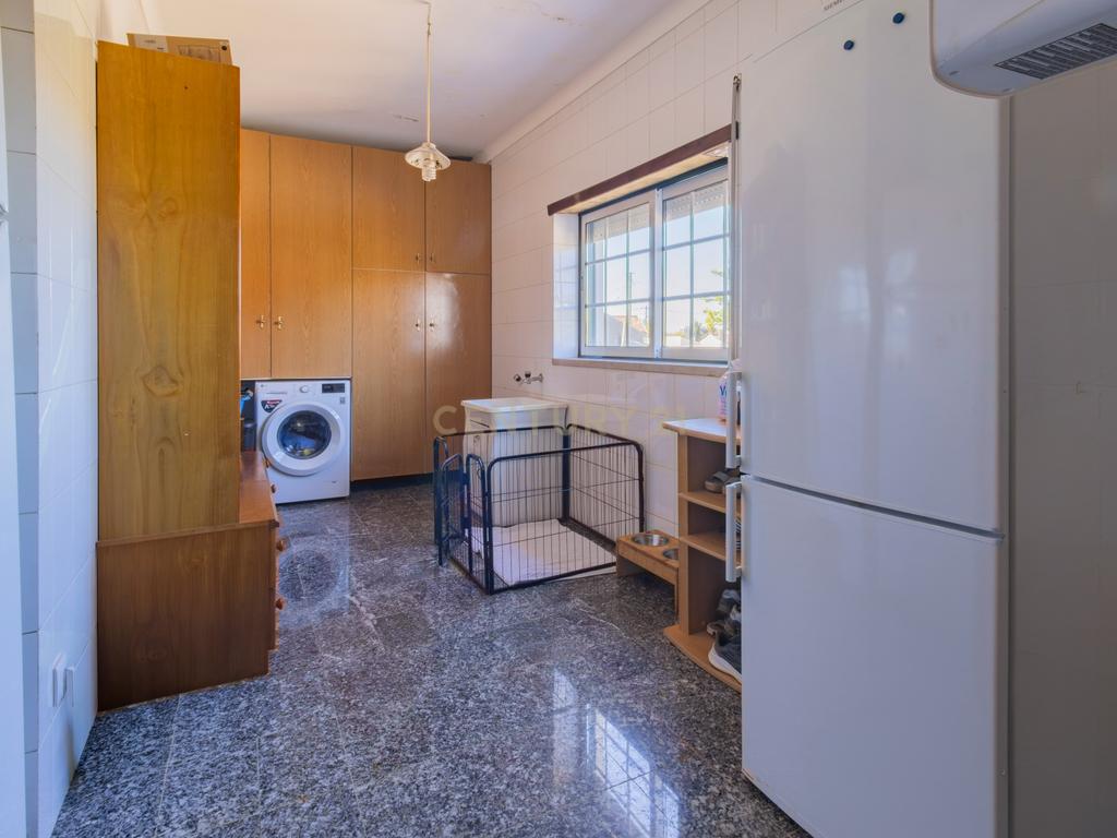 Moradia T5 com terreno - Image 29