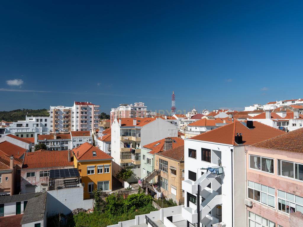 Apartamento T3+1 duplex, com terraço e estacionamento, no centro da cidade de Torres Vedras - Image 72
