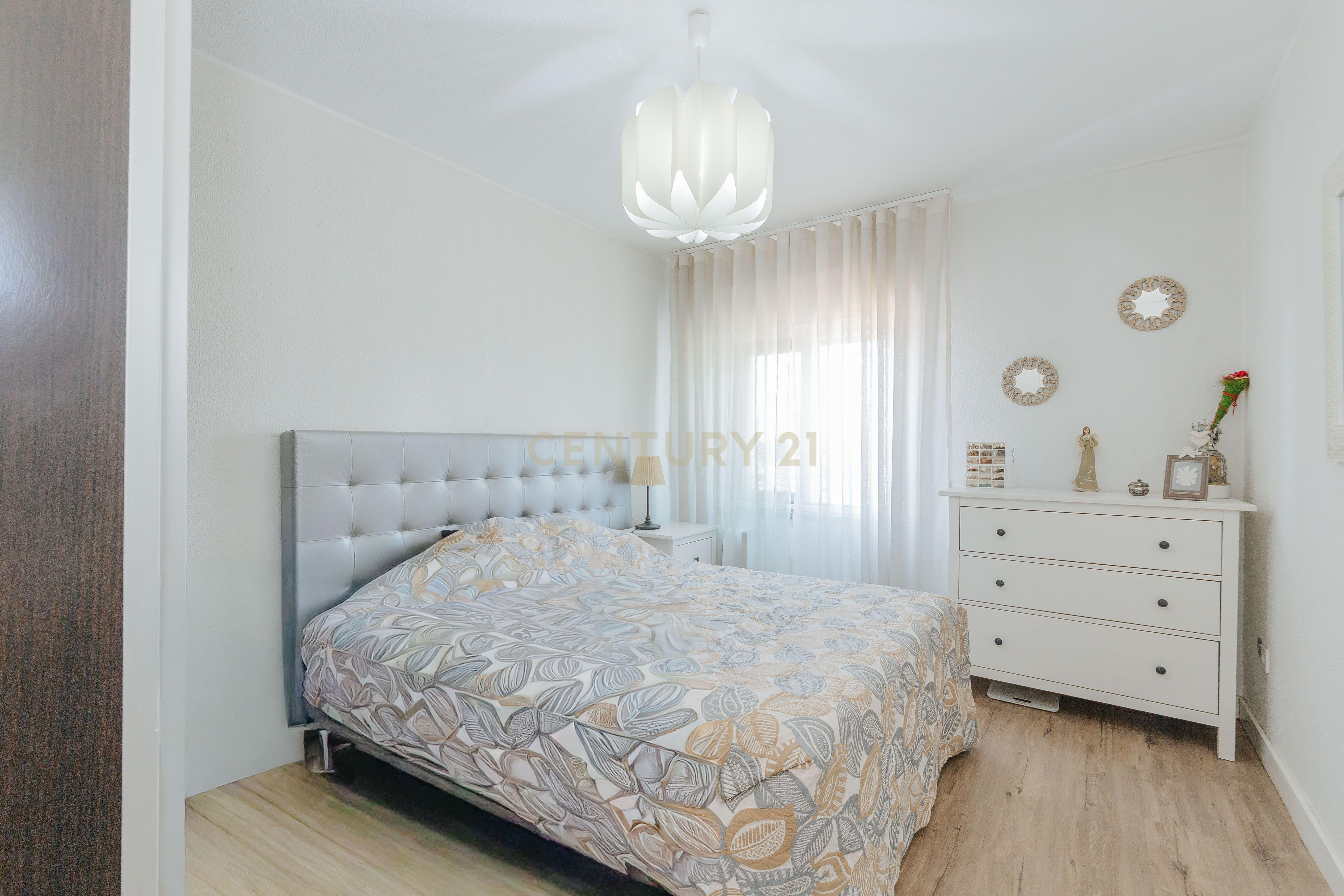 Fotografia 5 de Apartamento T2 Remodelado em Sacavém