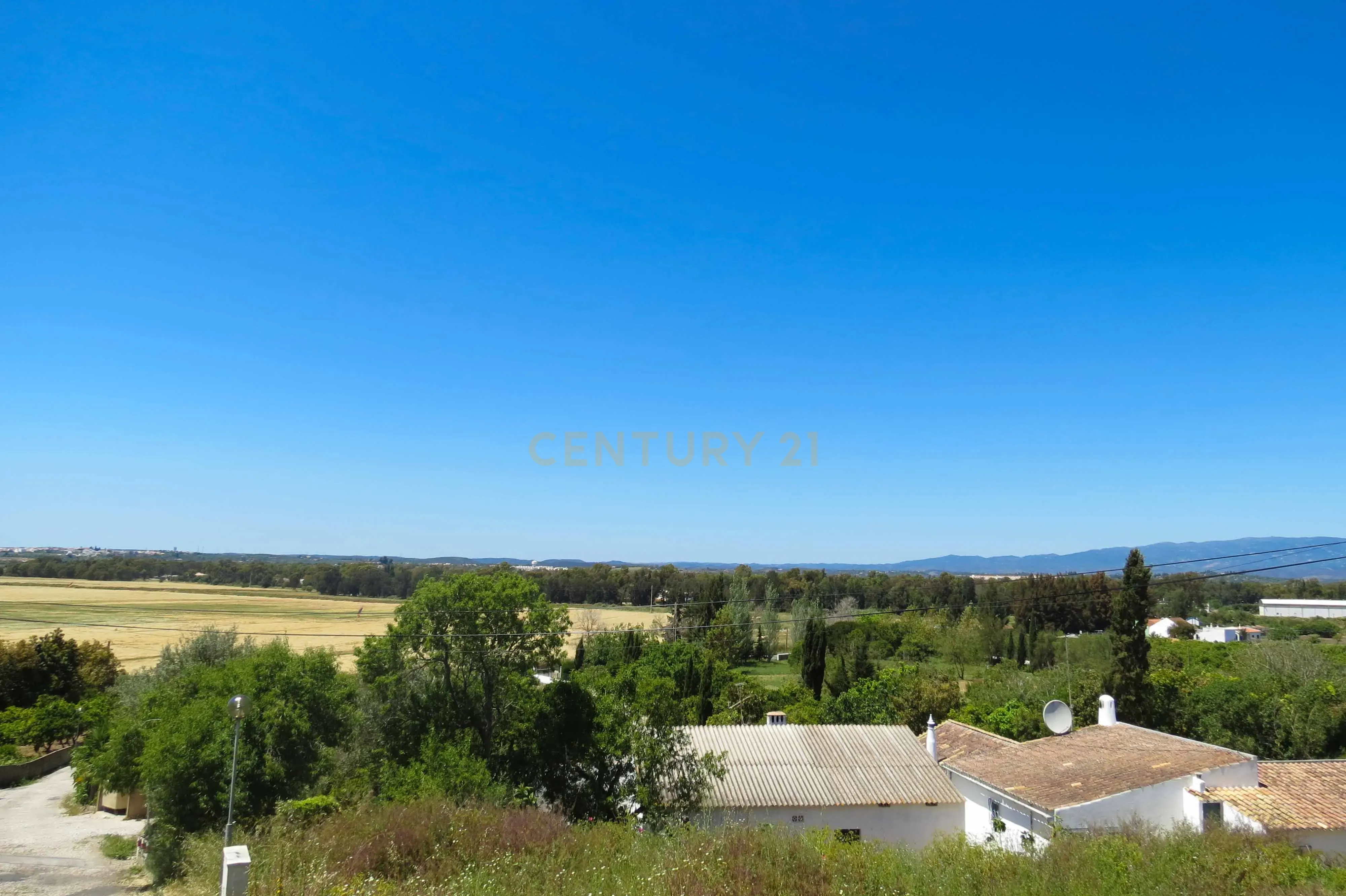 Terreno Urbano com Vista Desafogada nos Montes de Alvor – 435m² - Image 6