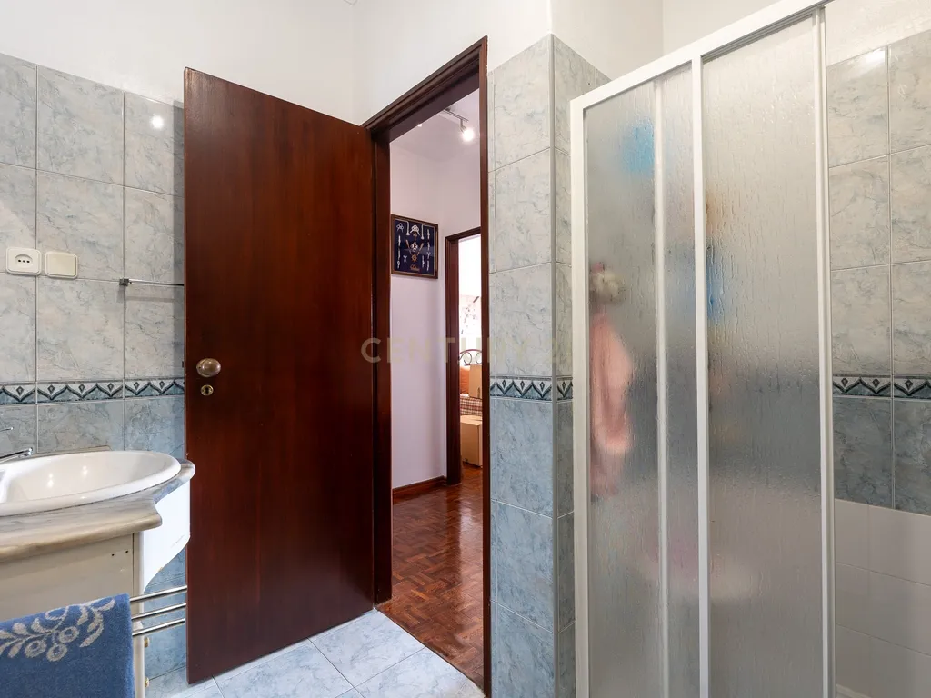 T2 no coração de Peniche | Rua Garrett | Oportunidade para viver ou rentabilizar🚨🚨🚨 - Image 18