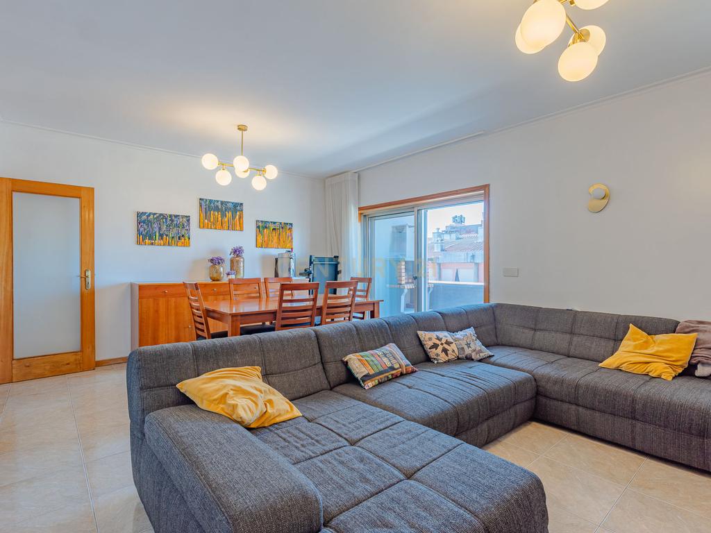 Apartamento T2 com terraço panorâmico – Rio Tinto - Image 2