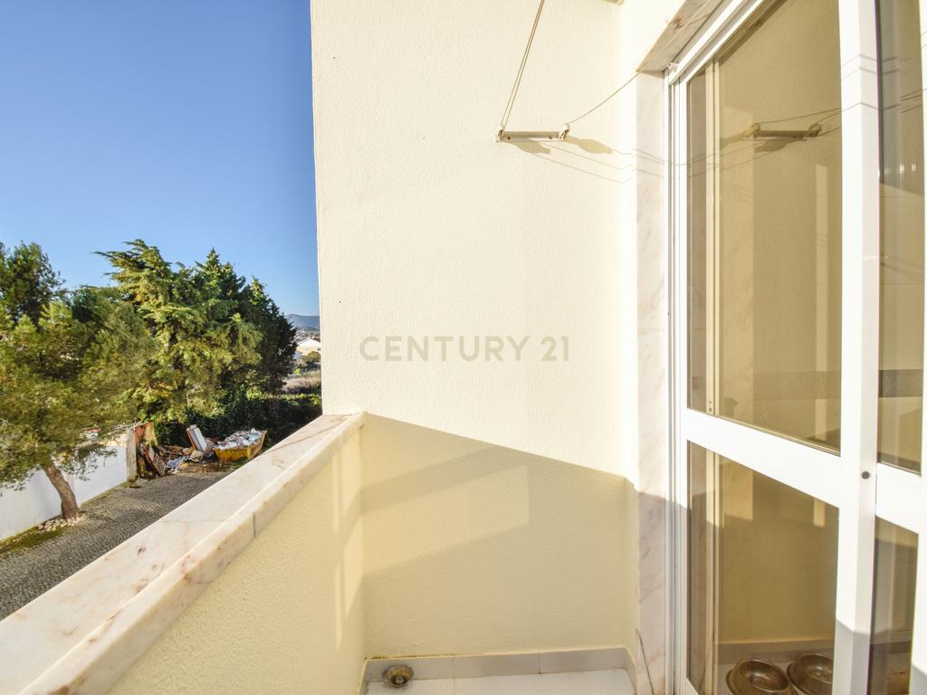 Apartamento T3 com garagem, em São Domingos de Rana, Cascais, - Image 23