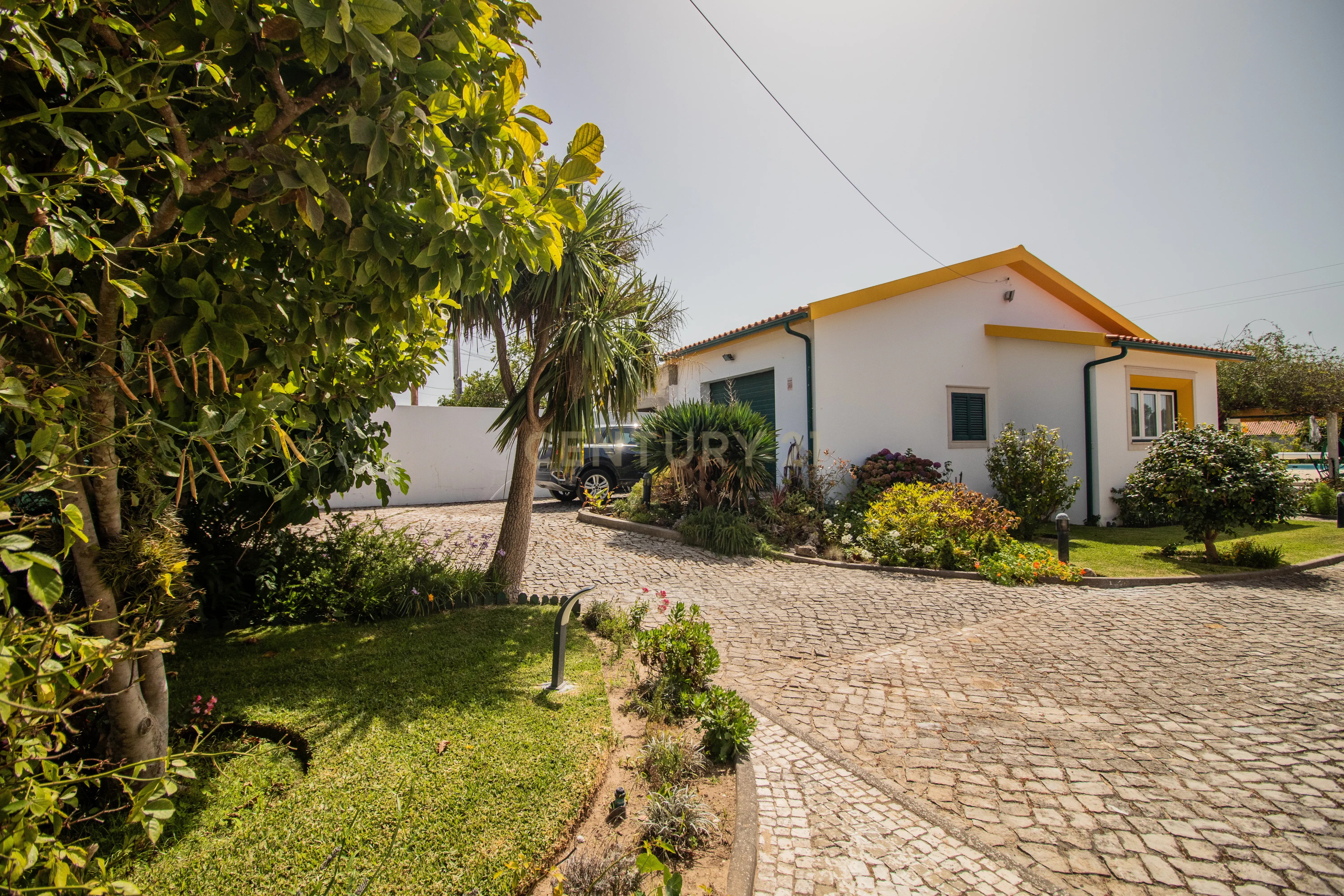 Fotografia 5 de Moradia térrea T3+T0 com piscina, garagem e terreno com 2.257 m², no Ervedal, em Quiaios