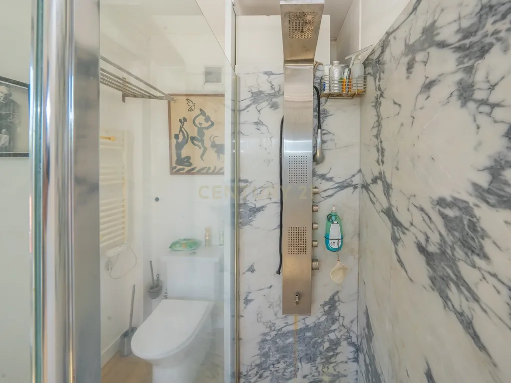 Apartamento com charme em Setúbal com uma vista soberba para o rio e terraço - Image 24