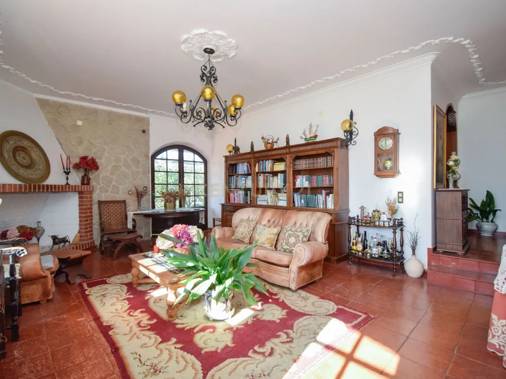 Moradia rústica T9 inserida num terreno com 7.500m2 em Pinhal Novo, Palmela - Image 14