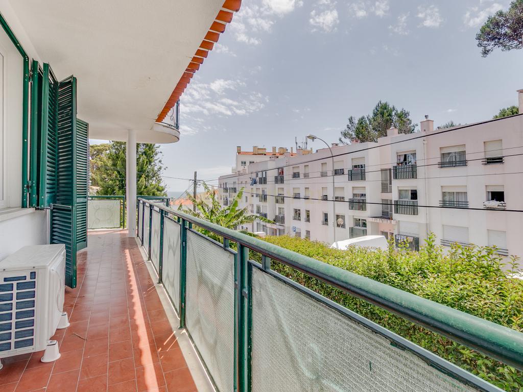 Moradia tradicional com 6 quartos, vista mar e piscina – Jardins da Parede - Image 18