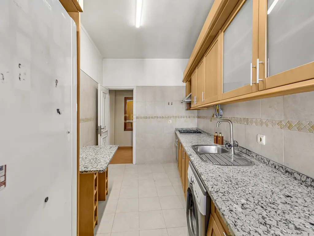 📍BENFICA ✨ Apartamento 3 Quartos - Image 9