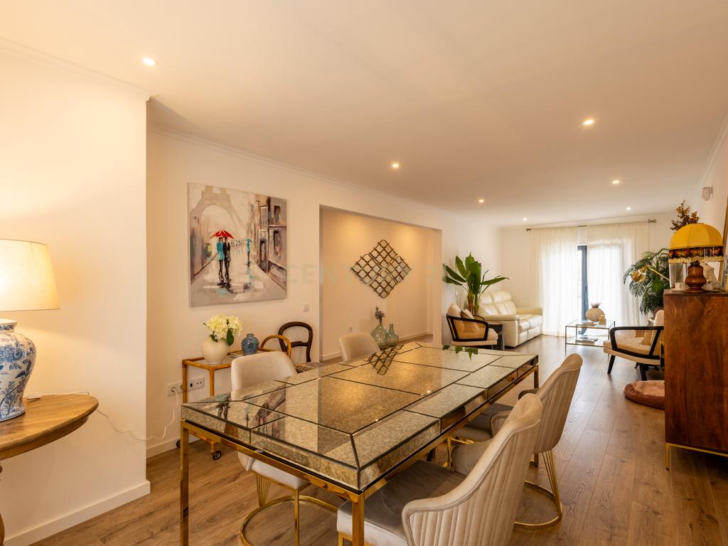 Moradia de Sonho na Charneca da Caparica – Elegância, Conforto e Localização Privilegiada - Image 82