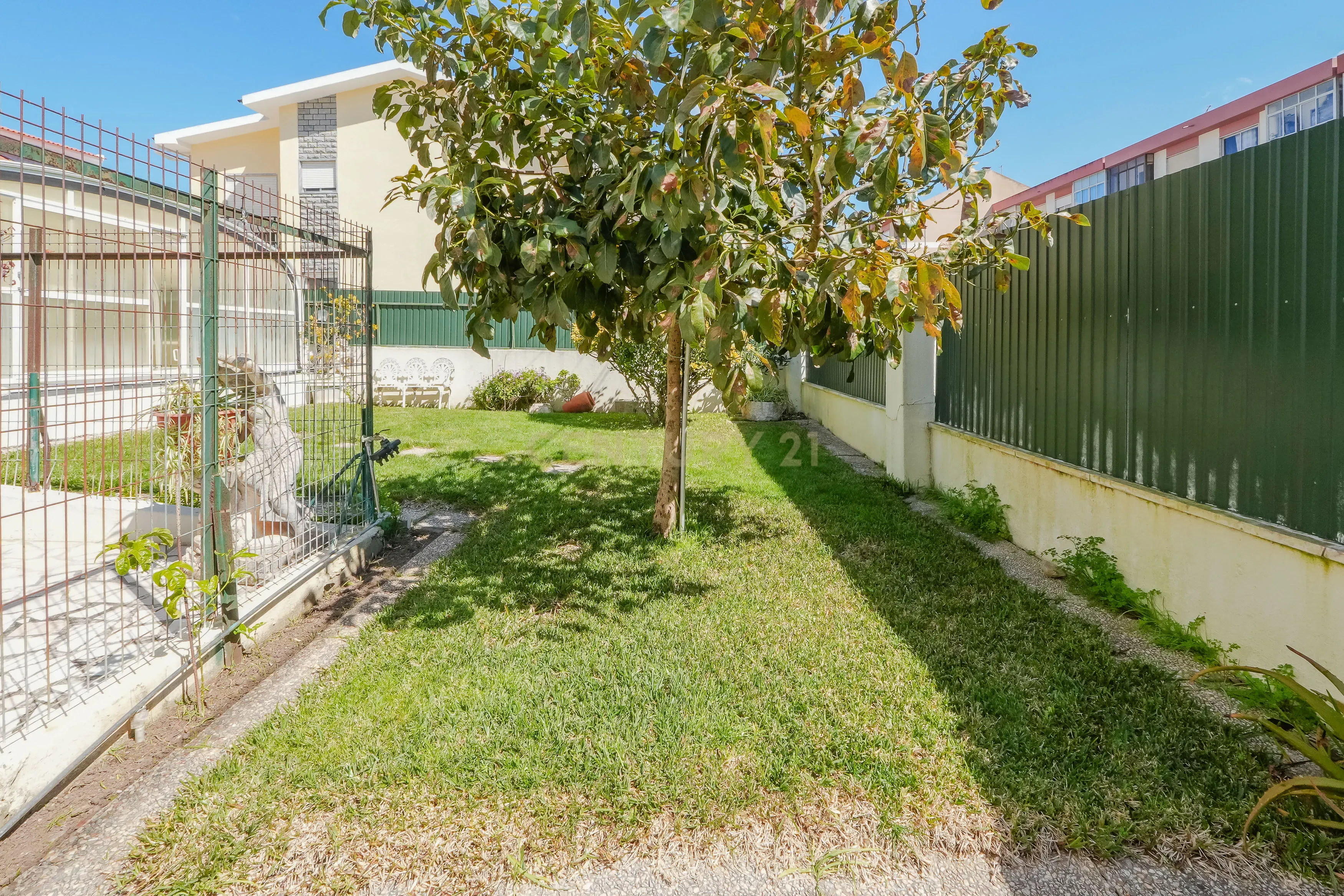 Oportunidade, moradia com piscina e vista panorâmica na Agualva.  - Image 32