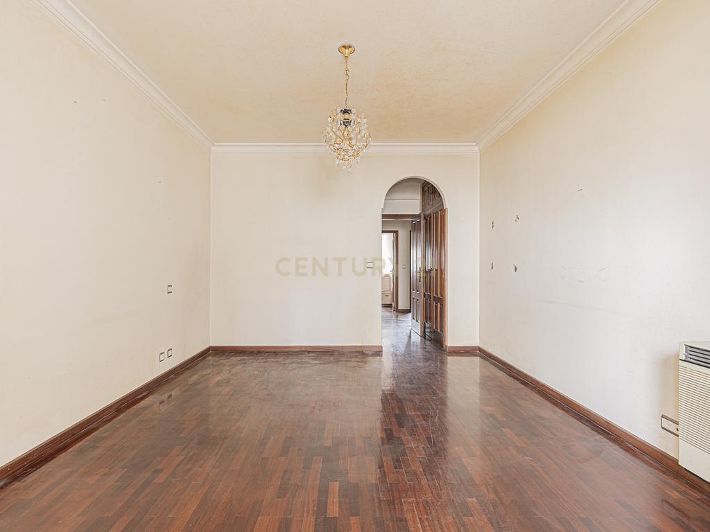 T4 com 180 m² e Garagem Box no Areeiro, Lisboa - Image 26