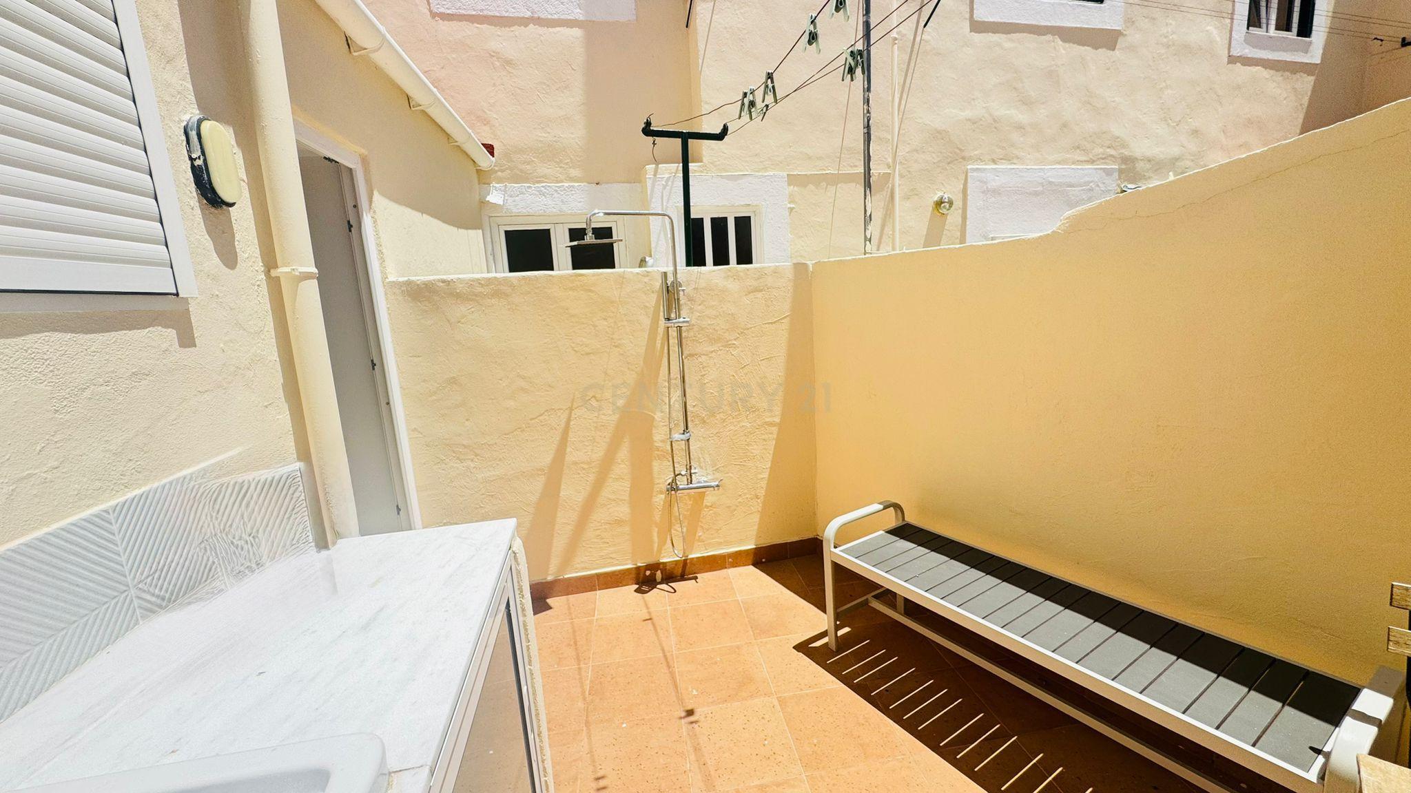 Fotografia 7 de Apartamento T2 com Suite e Terraço no Coração de Alfama