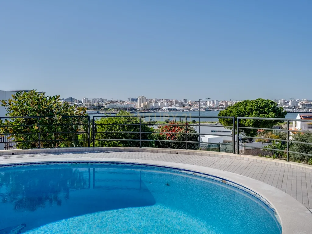Moradia em Ferragudo com Vista para o Rio - Image 43