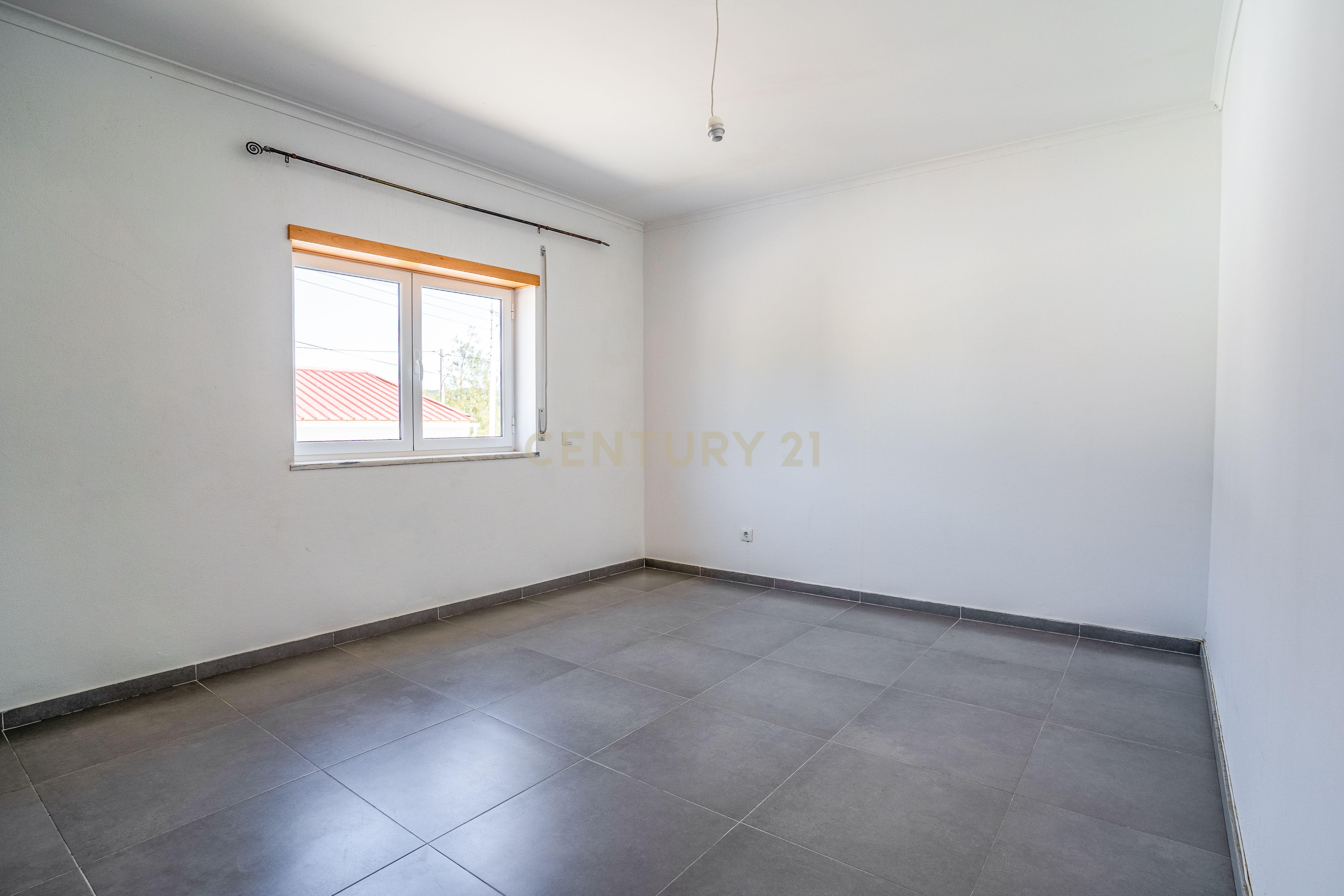 Fotografia 12 de Oportunidade | Moradia T2 Funcional com Espaço Extra – Dagorda, Vermelha (Cadaval)