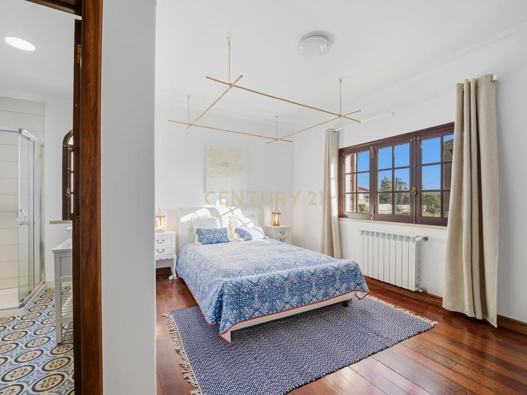 Quinta de Charme em Palmela – Renovada, Espaçosa e Pronta a Viver - Image 21