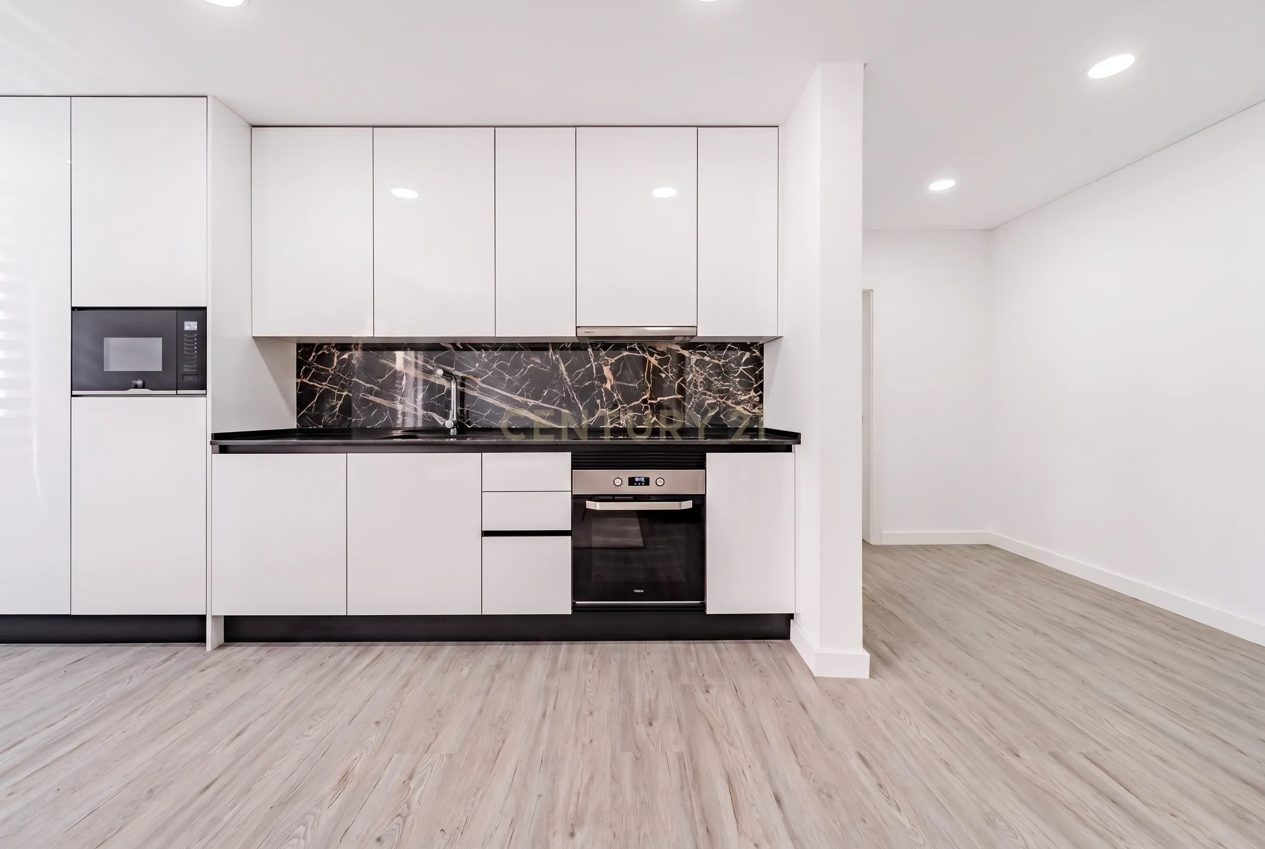 Fotografia 9 de Apartamento T1 Como Novo, em Corroios