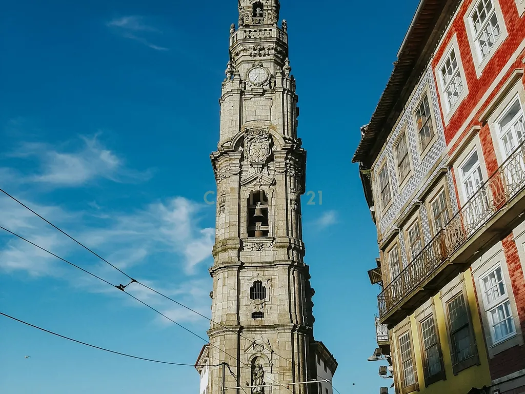 Hotel em Funcionamento no Centro do Porto | 21 Quartos e Potencial de Expansão - Image 6
