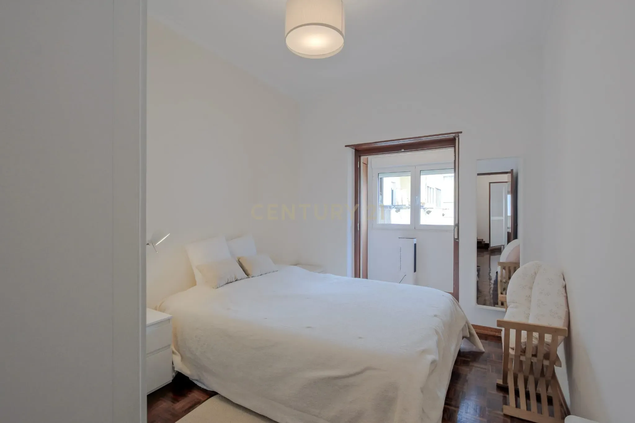 Apartamento T2 Remodelado em Tires - Image 11