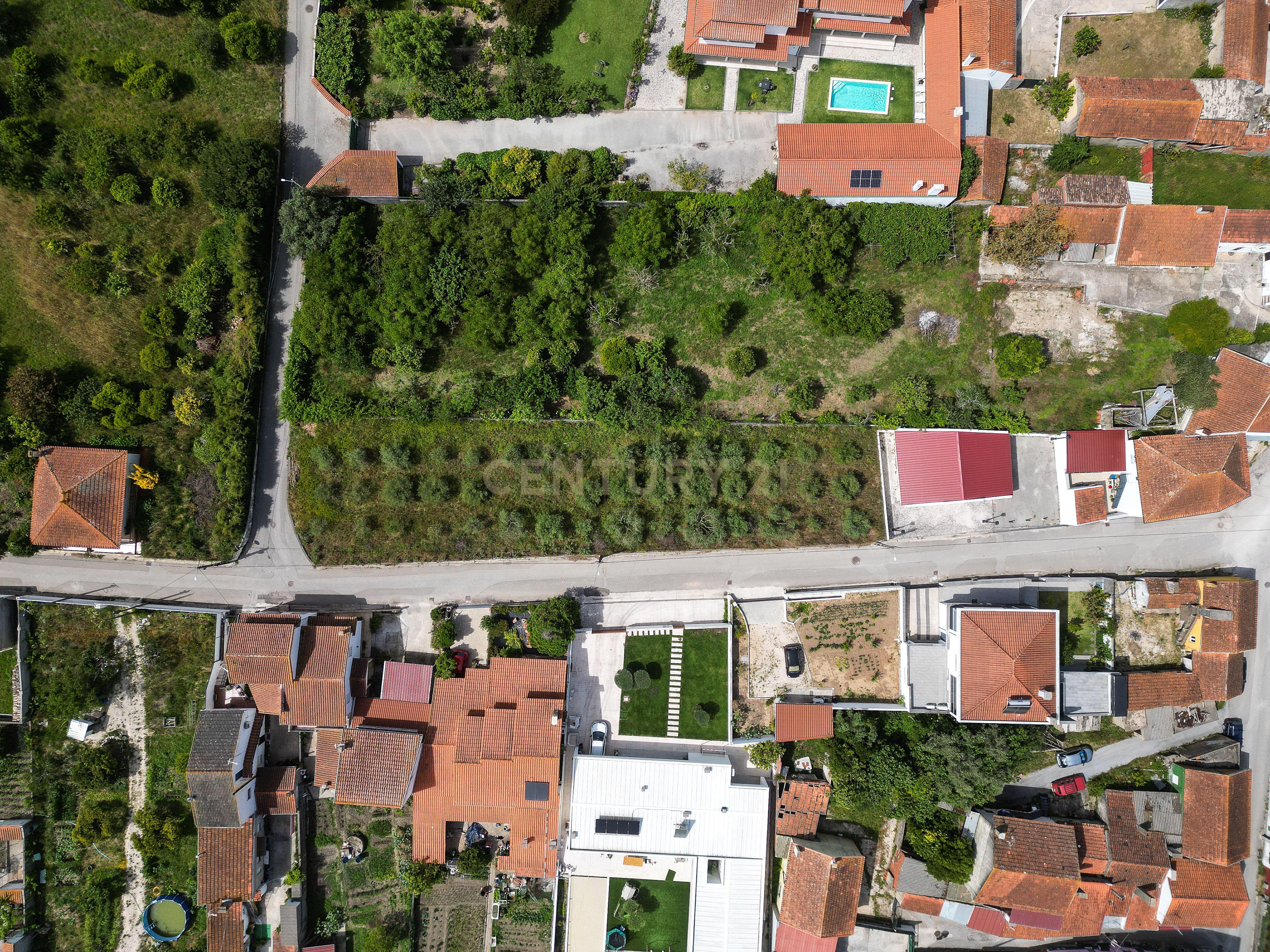 Fotografia 3 de Terreno rústico urbanizável para construção de moradia unifamiliar