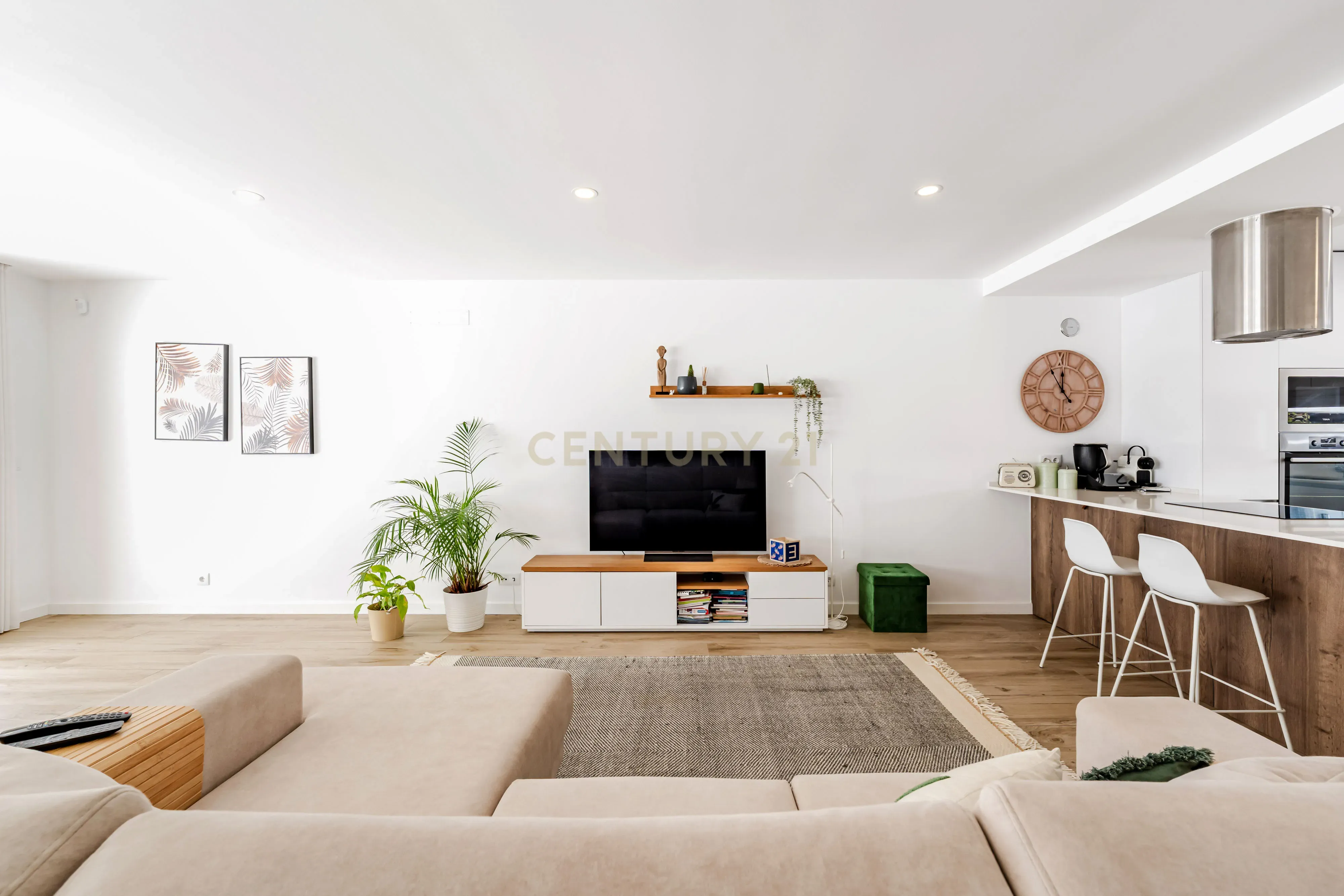 Fotografia 6 de Moradia T3 Semi-Nova com Jardim Privativo e Garagem para 2 Viaturas na Sobreda