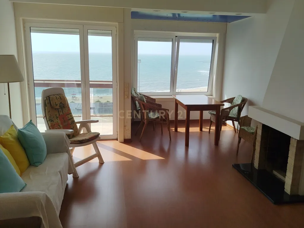 Apartamento T2 Mobilado com Vista Mar e parqueamento 1 carro - Image 7