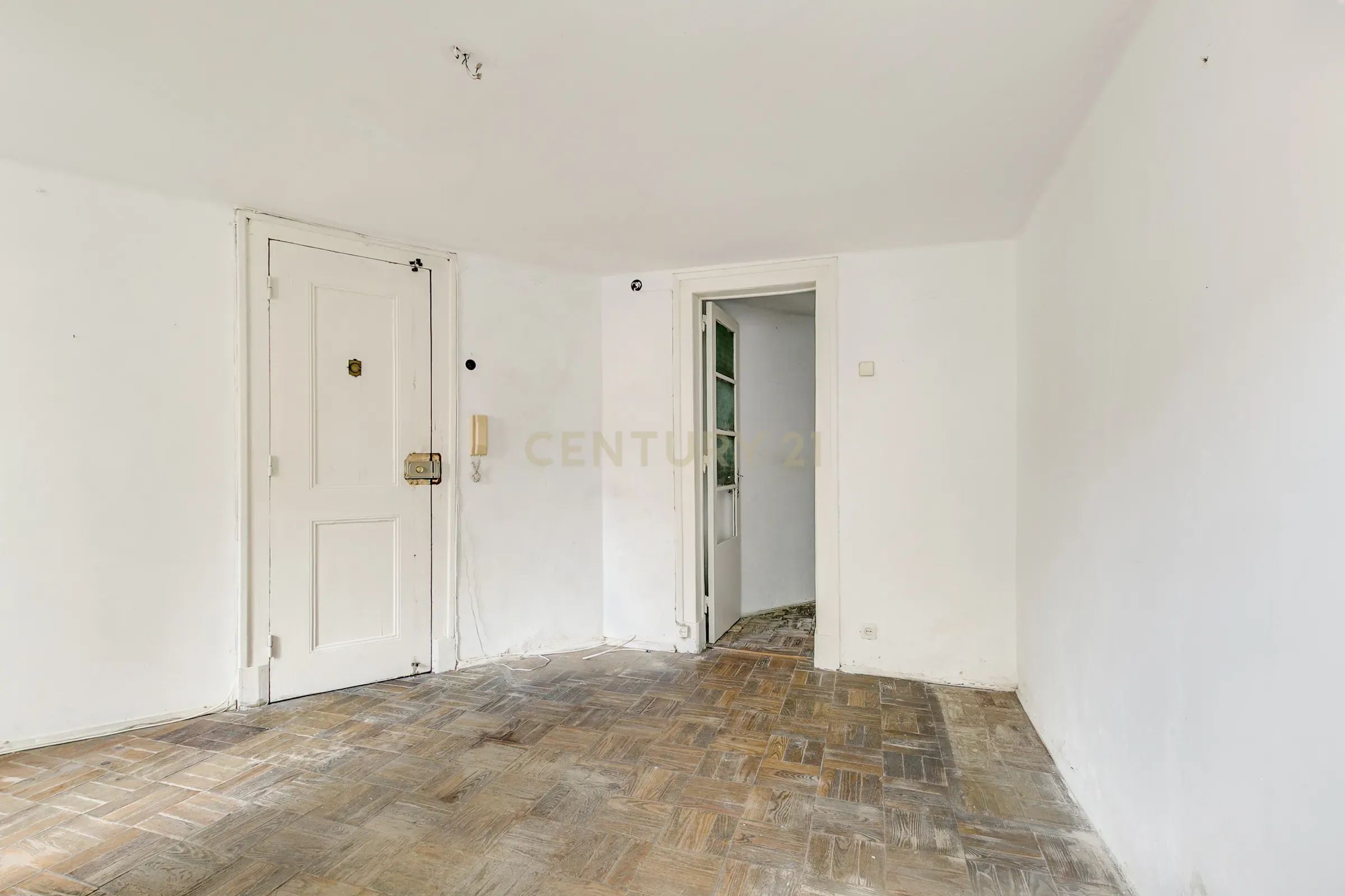 Apartamento no Coração do Príncipe Real – Lisboa - Image 3