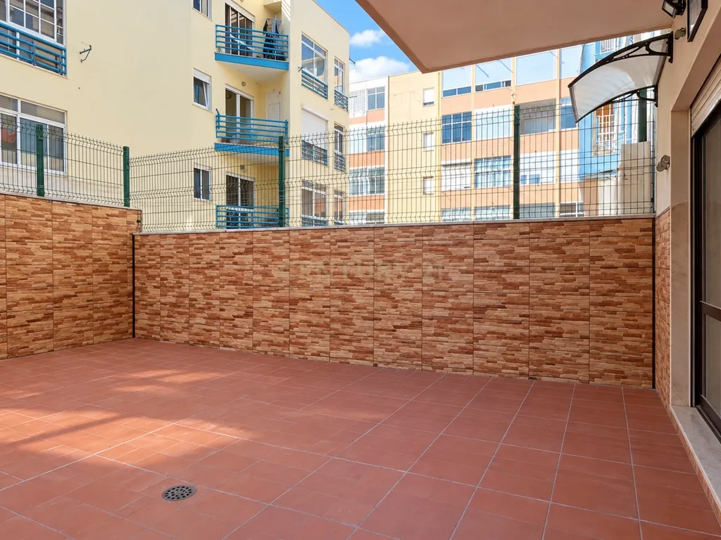 Apartamento T1 com Terraço, Sto António Caparica - Image 12