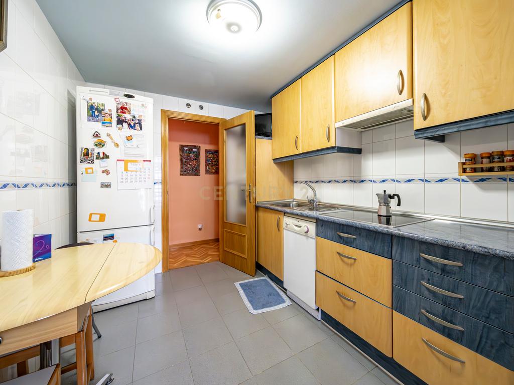 Apartamento de Luxo com Terraço em Comunidade Fechada - Madrid - Image 14
