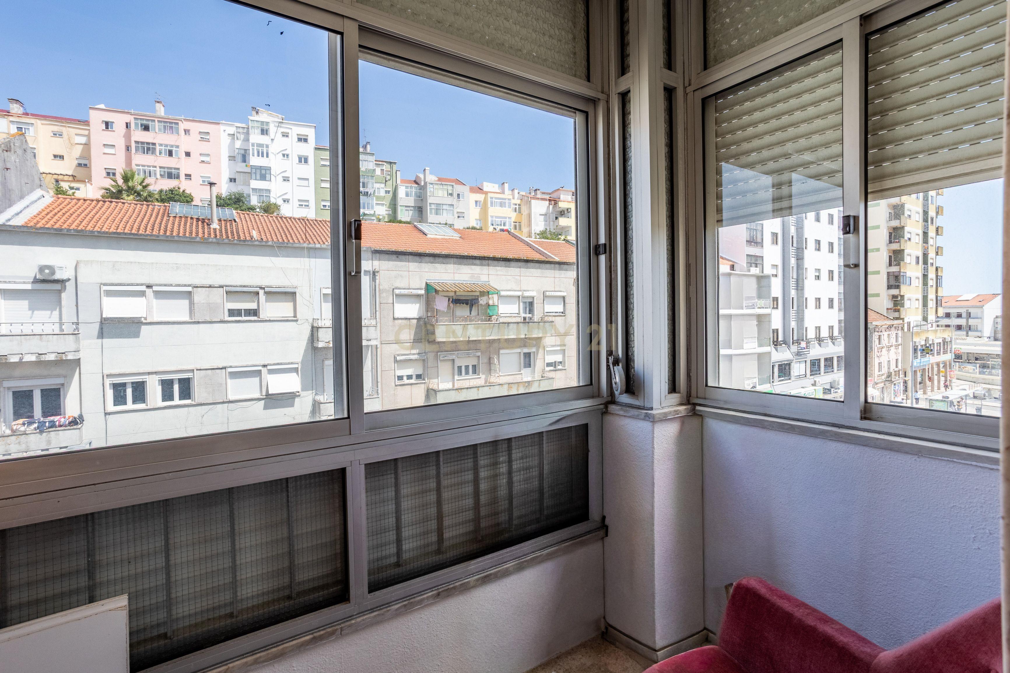 Fotografia 12 de Apartamento T4 em Queluz