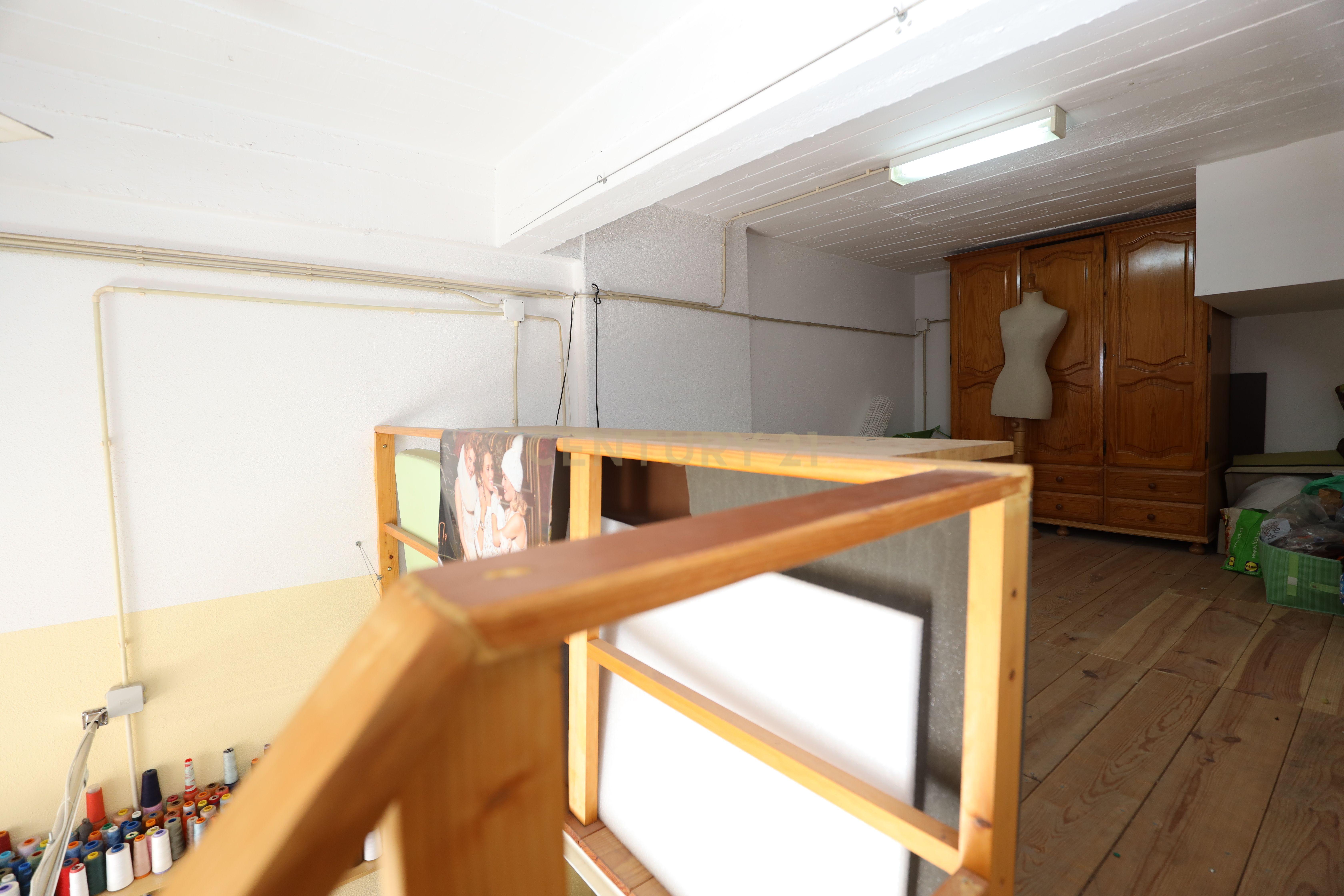 Garagem independente com 30m² - Image 10