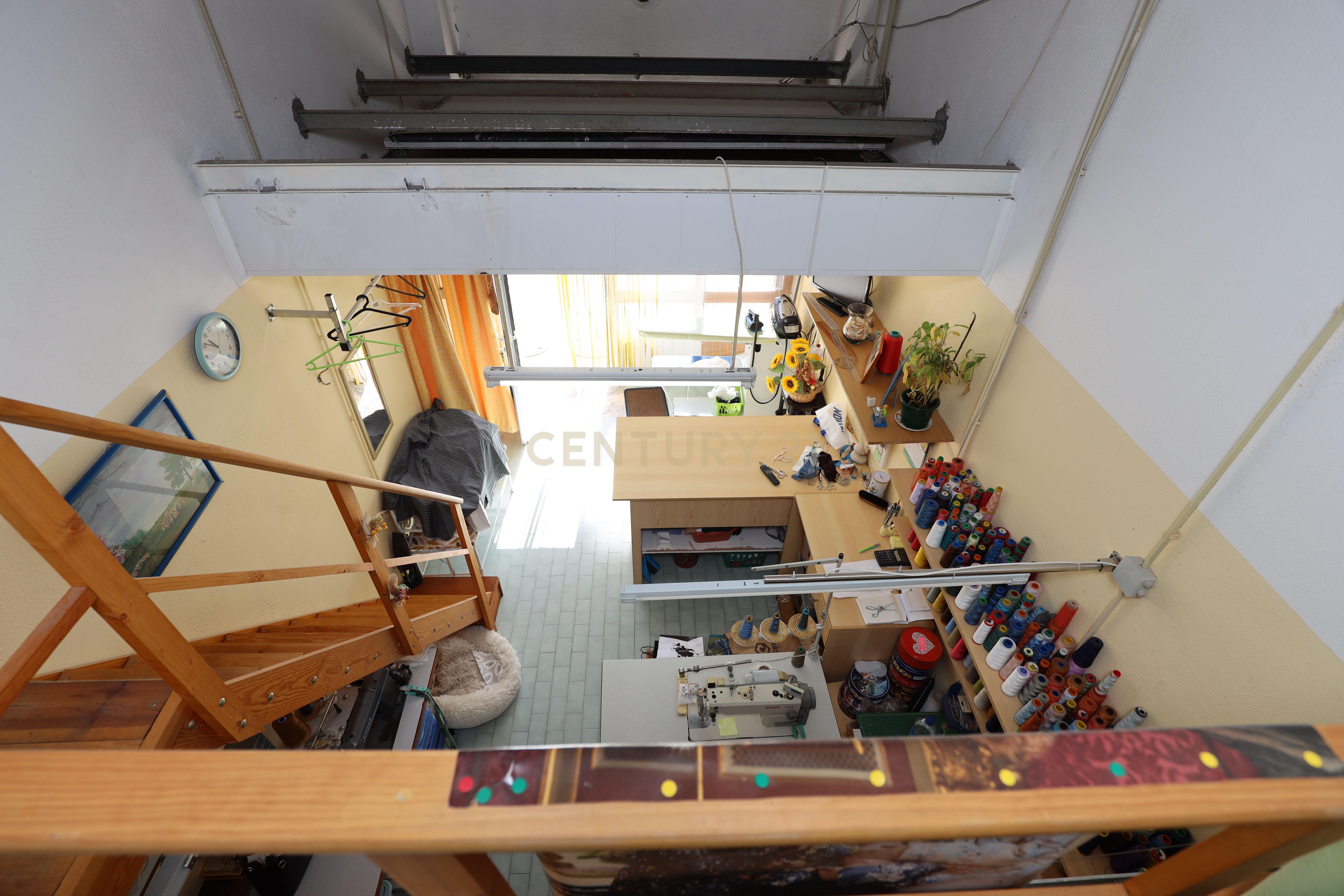 Garagem independente com 30m² - Image 11