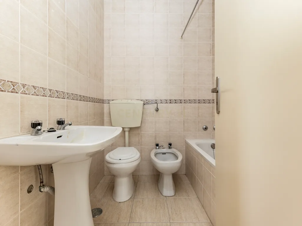 T2 RENOVADO NA SOBREDA - Image 16
