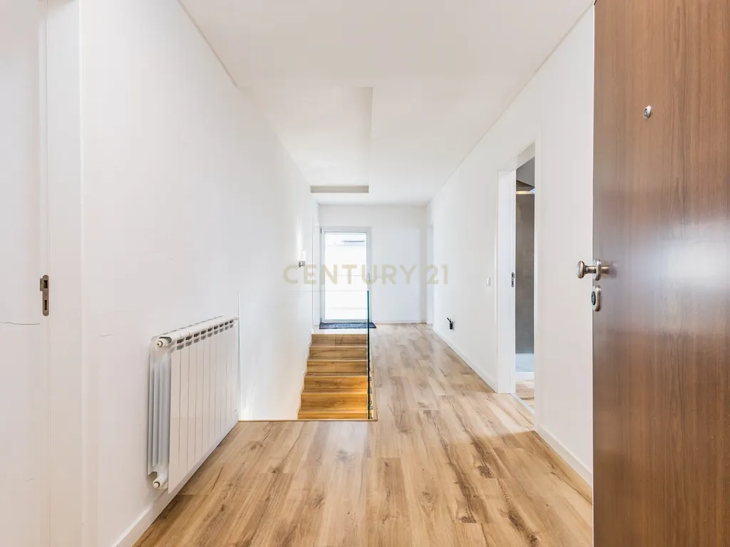 Duplex Moderno (2021) com Terraço Privativo | Santa Clara - Parceiros - Image 16