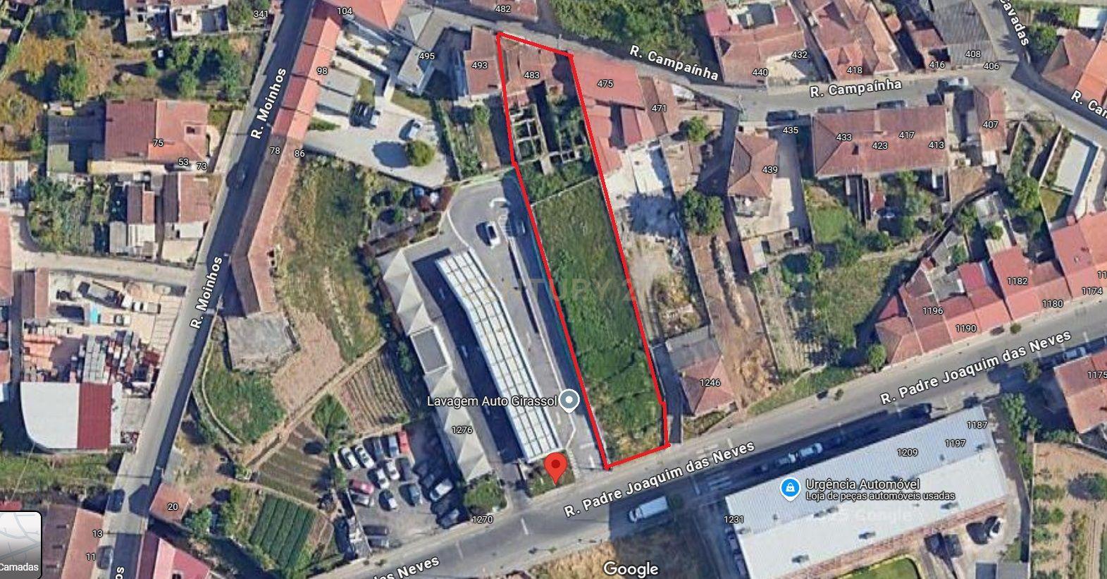 Terreno Urbano com Projetos Aprovados | Metro a 5 Minutos | Potencial de Construção em Altura - Image 1