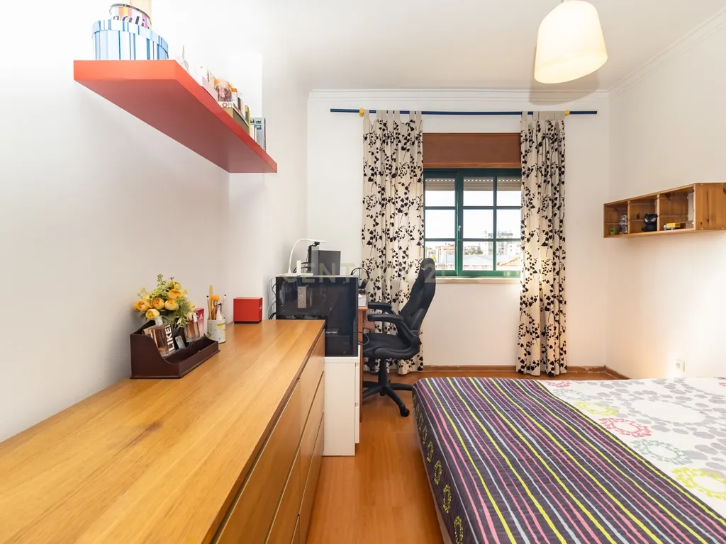 Apartamento T2 com Parqueamento, Elevador, Pronto a Habitar – Uma Oportunidade a Não Perder - Image 25