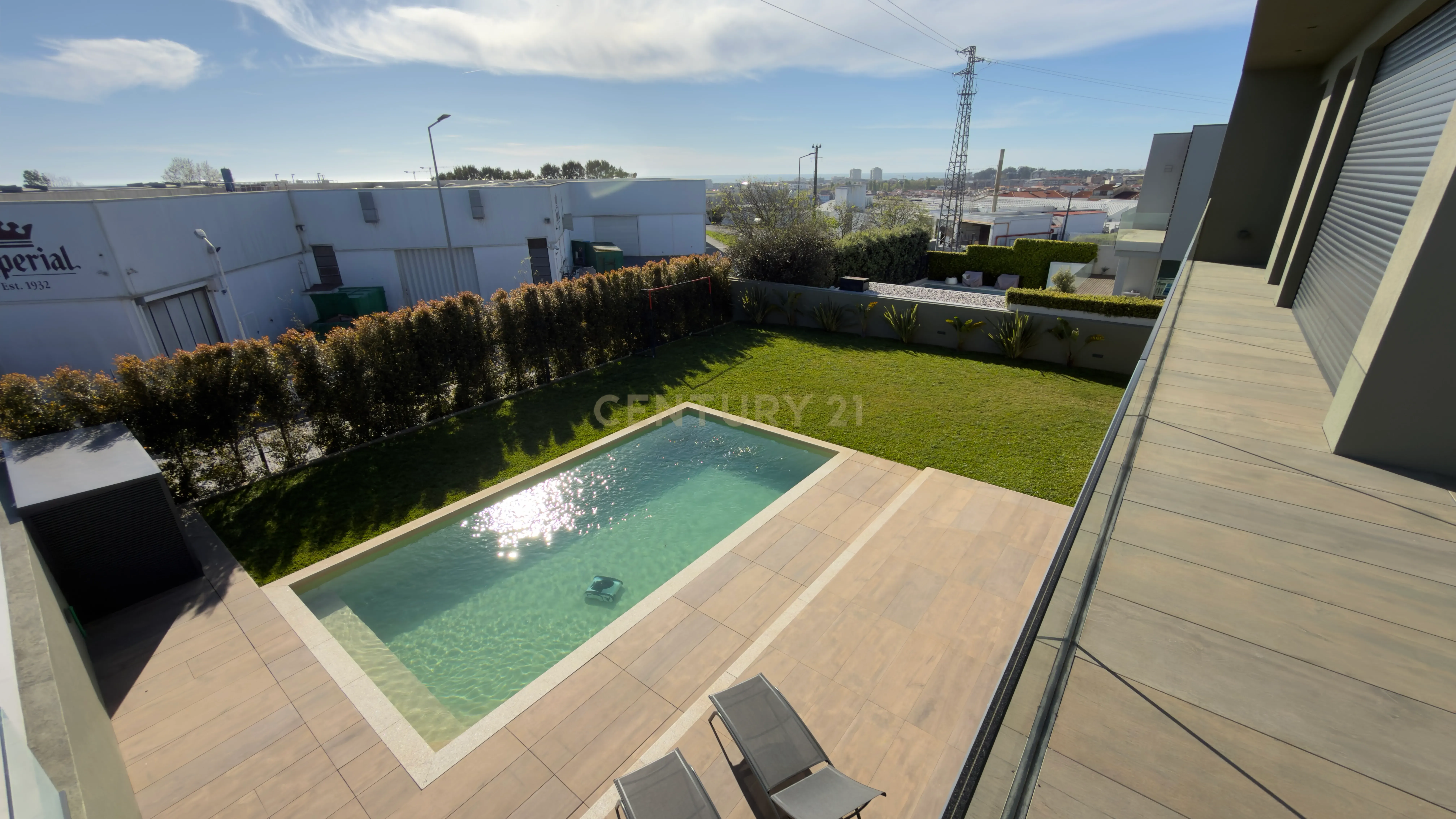 Fotografia 5 de Moradia Contemporânea de Luxo em Azurara | Elegância, Privacidade e Distinção
