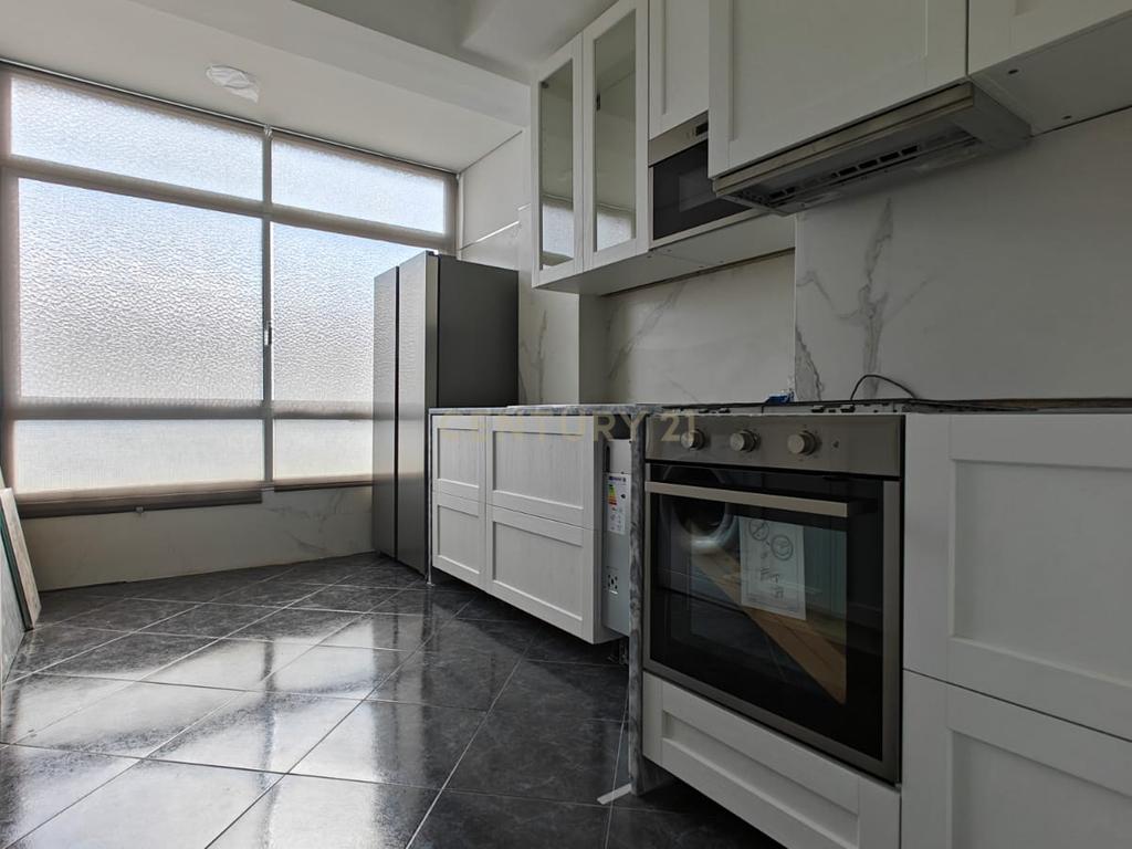 Apartamento Moderno T3 em Carnaxide / Oeiras com Ar Condicionado e Elevador - Image 3