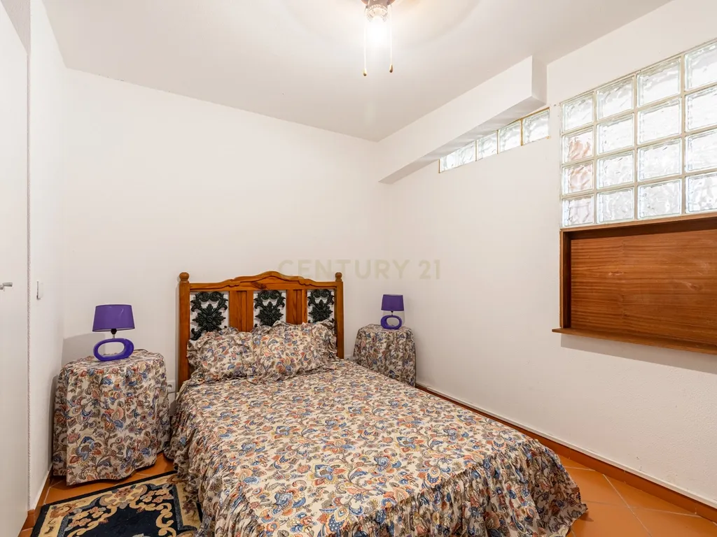 Apartamento T0+2 perto da praia na Ericeira! - Image 8