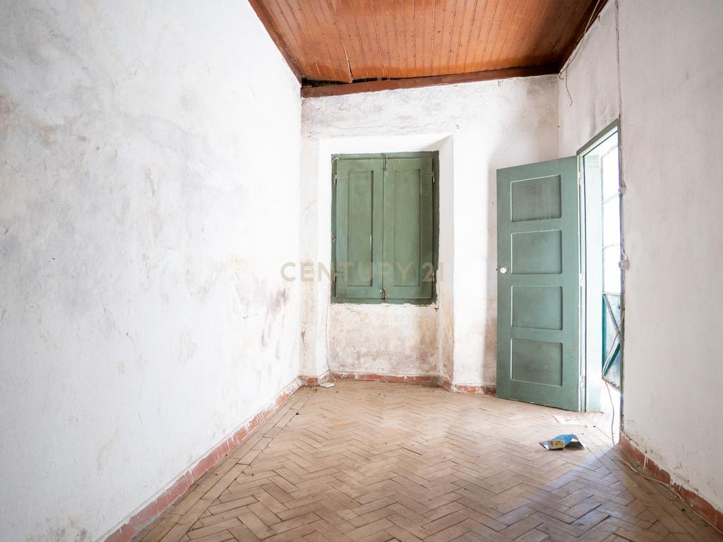 Casa para Recuperação em Cartaxo com Vista Panorâmica - Image 37