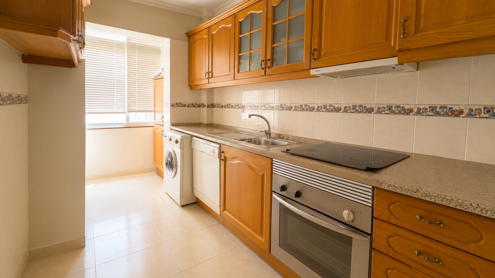 Fotografia 8 de Apartamento T2 para Recuperação em Camarate, Loures
