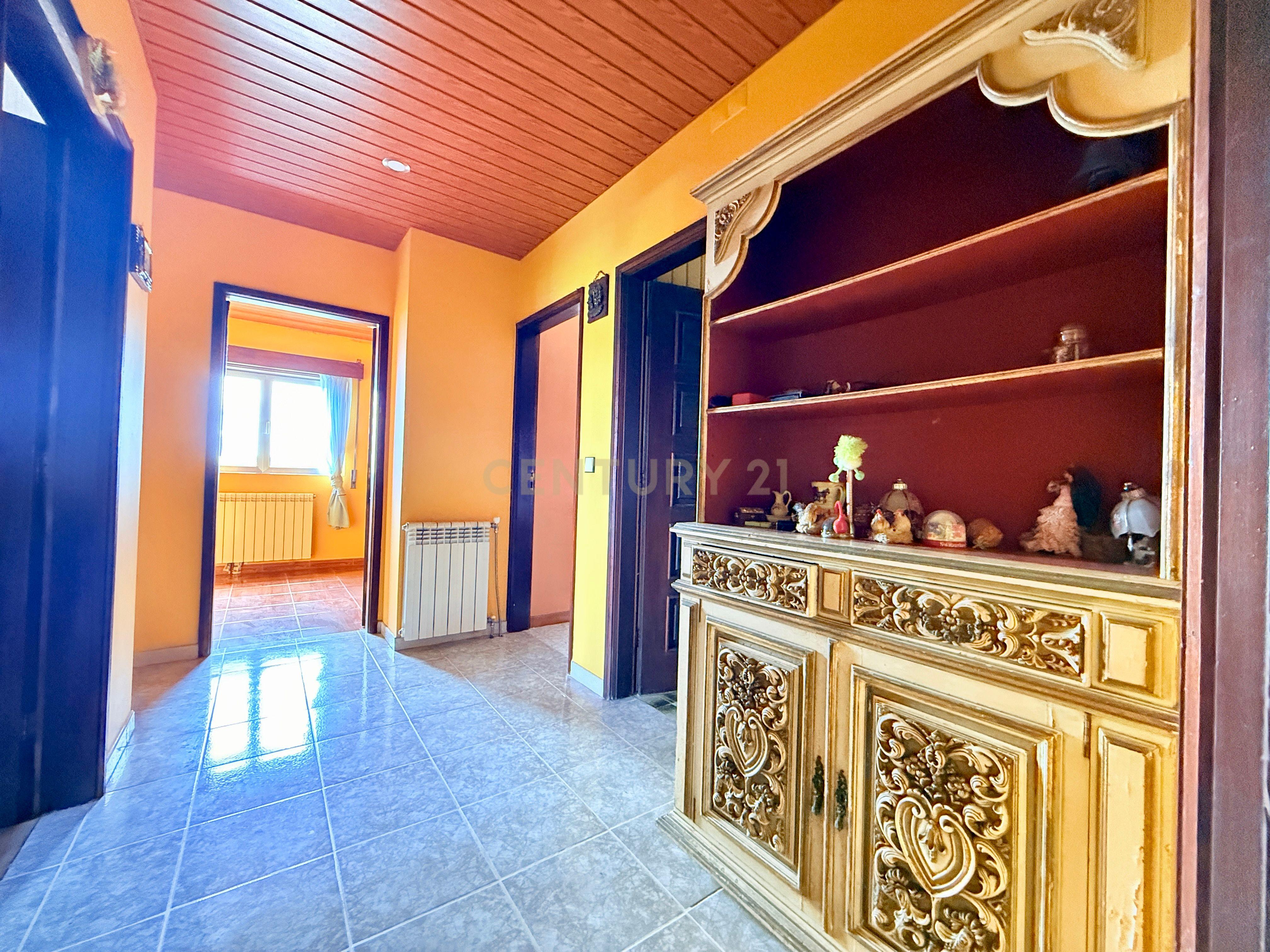 Moradia T6 Vale de Cambra (Negociavel) - More