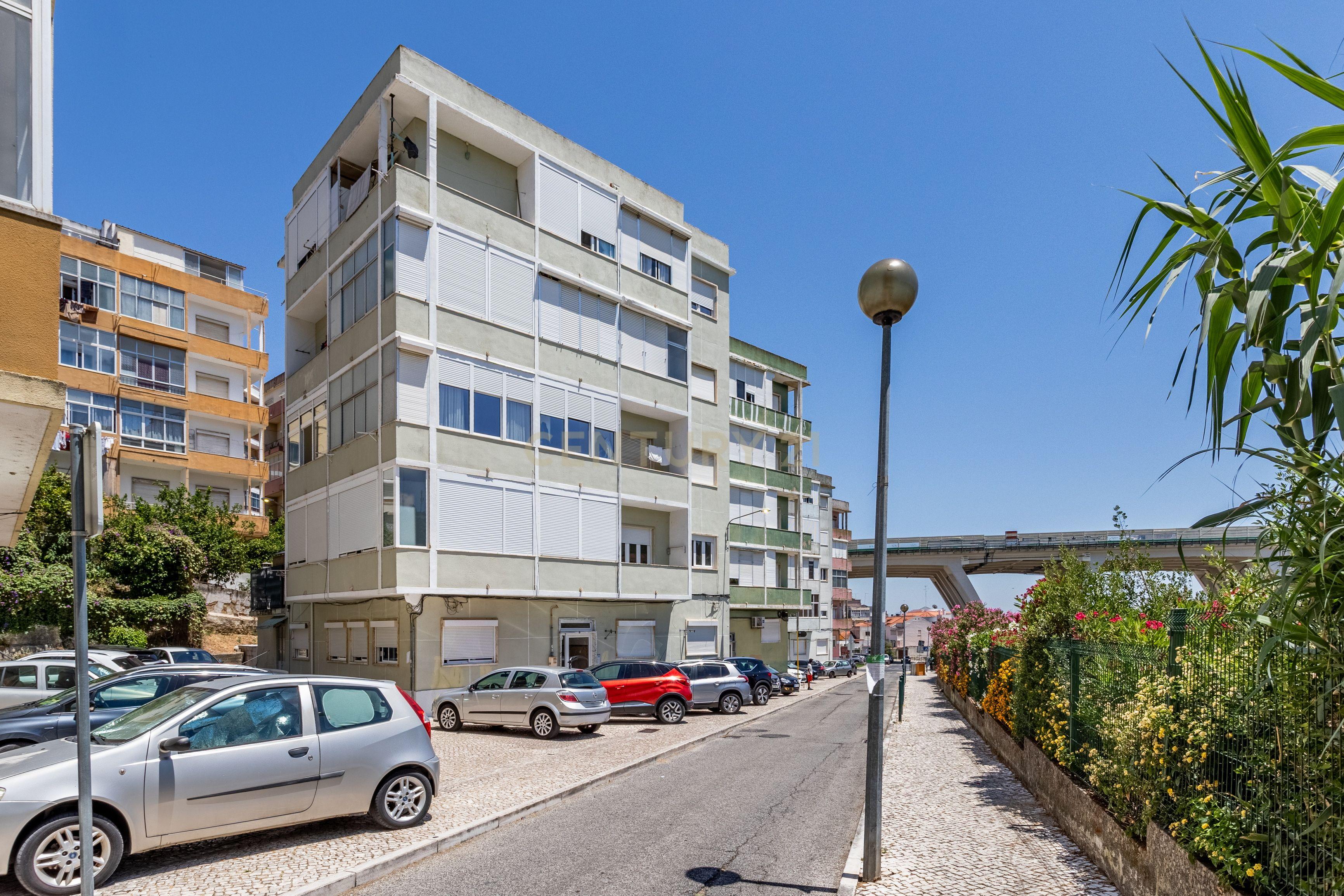 Fotografia 8 de T2 em Vila Franca de Xira, totalmente remodelado, luminoso e vista desafogada